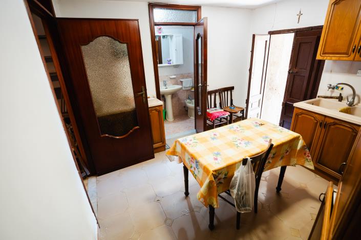 Image No.17-3 Bed Townhouse for sale