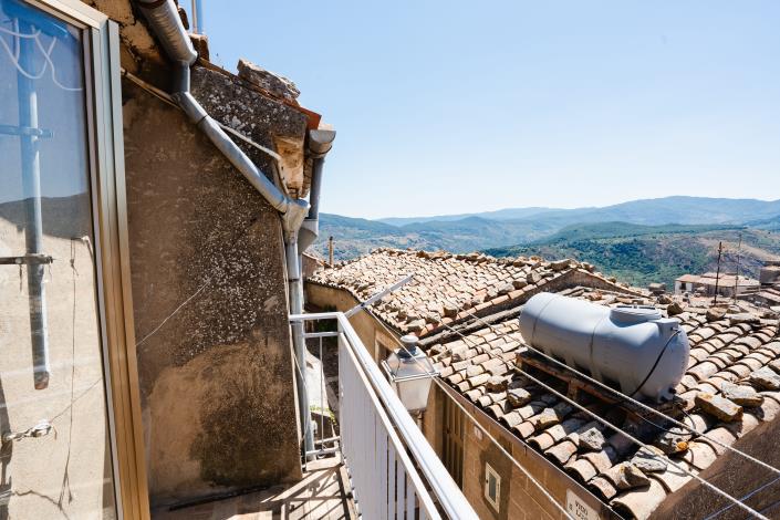 Image No.4-3 Bed Townhouse for sale