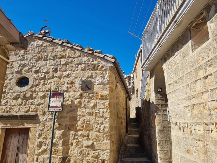 Image No.19-3 Bed Townhouse for sale
