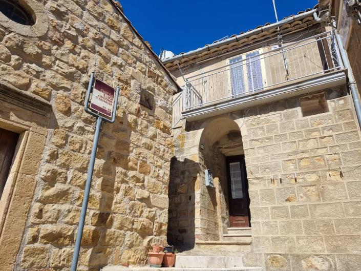 Image No.3-3 Bed Townhouse for sale