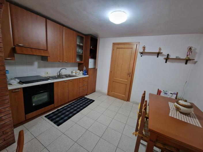 Image No.25-2 Bed Townhouse for sale