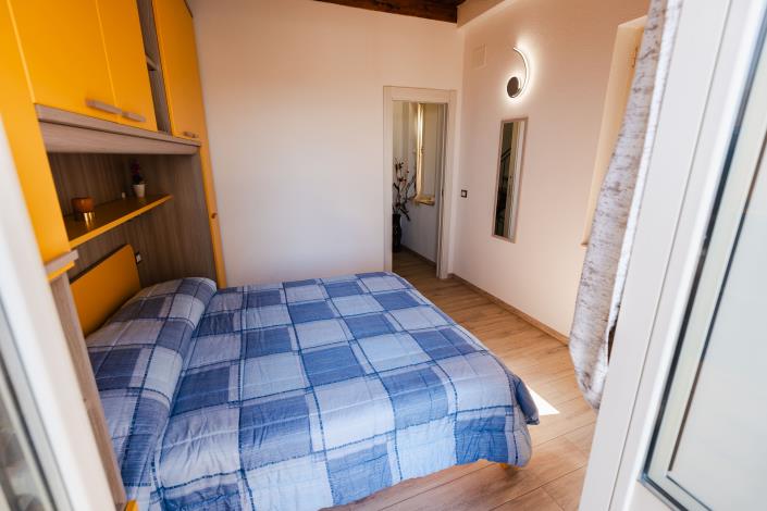 Image No.10-3 Bed Townhouse for sale