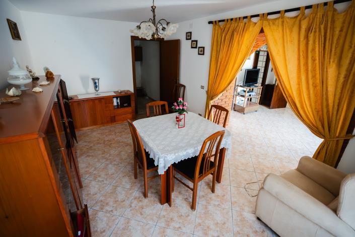 Image No.8-3 Bed Semi-Detached for sale