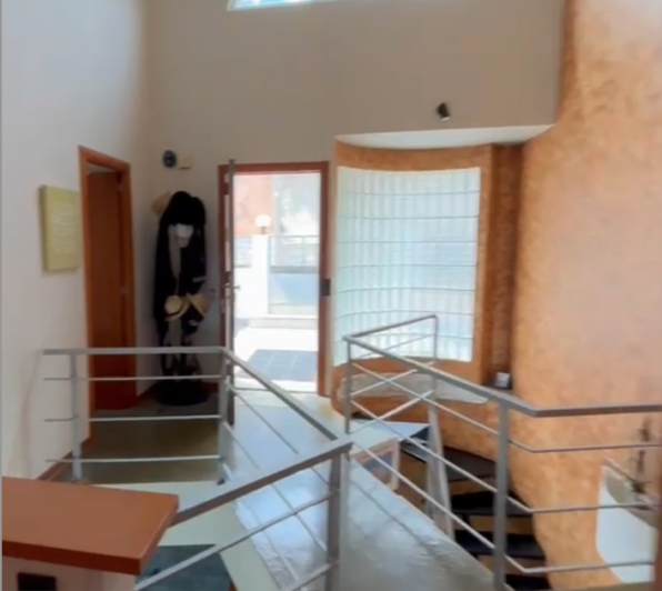 Image No.6-4 Bed Villa / Detached for sale