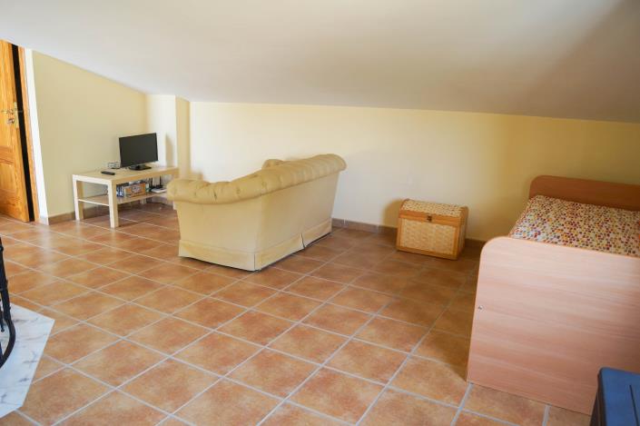 Image No.36-5 Bed Villa for sale