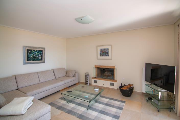 Image No.6-Maison de 4 chambres à vendre à Porto Rafti