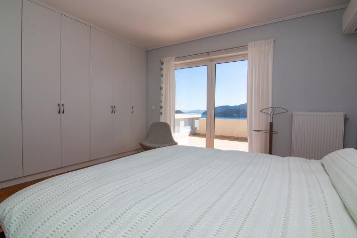 Image No.8-Maison de 4 chambres à vendre à Porto Rafti