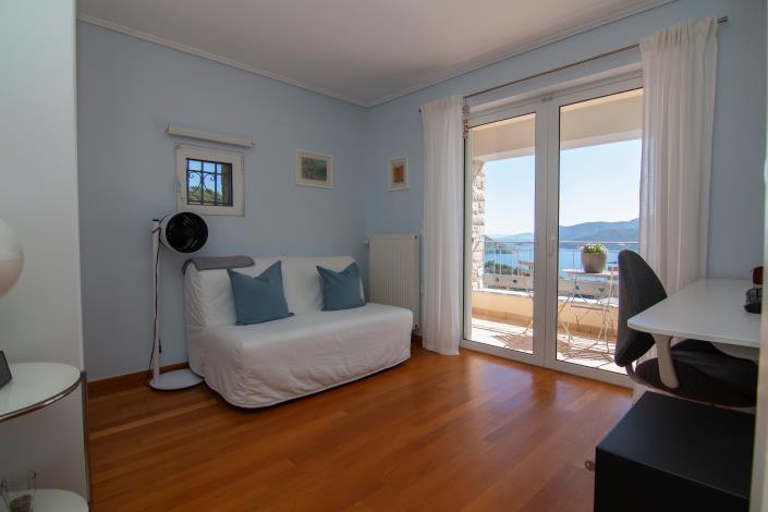 Image No.13-Maison de 4 chambres à vendre à Porto Rafti