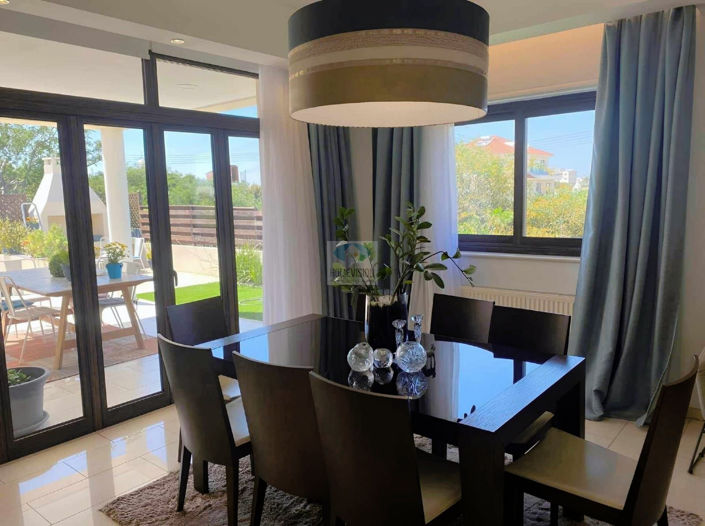 Image No.5-6 Bed Villa for sale