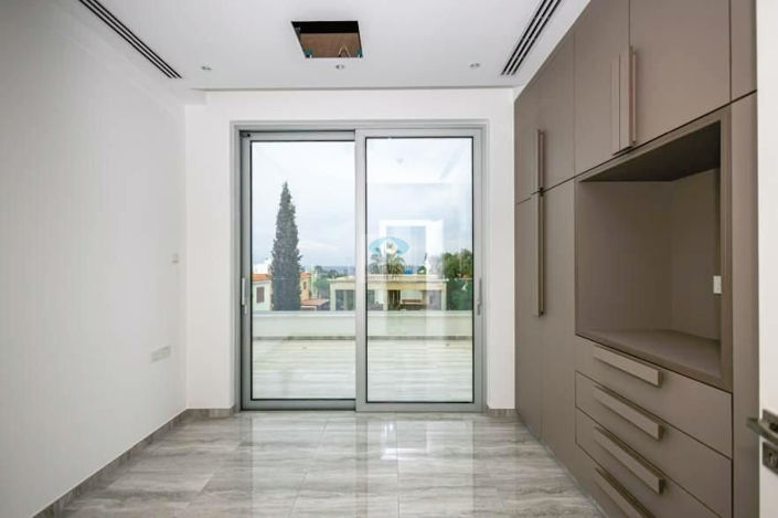 Image No.11-5 Bed Villa for sale