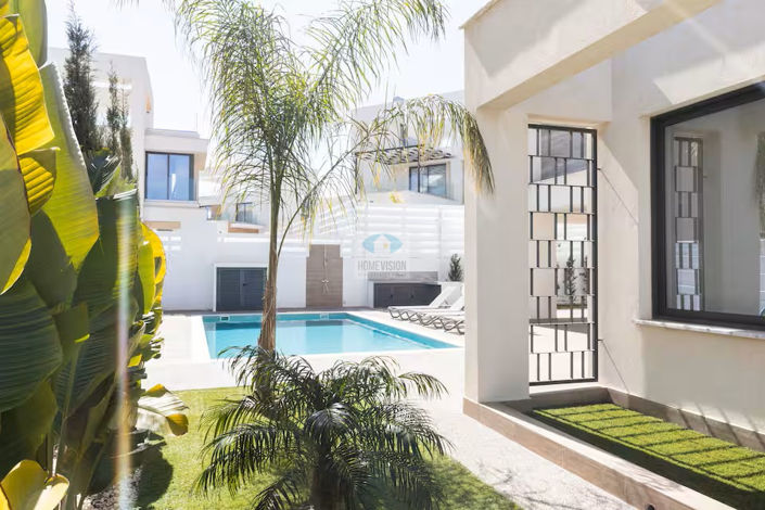 Image No.2-3 Bed Villa for sale