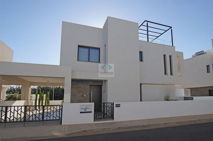 Image No.17-3 Bed Villa for sale
