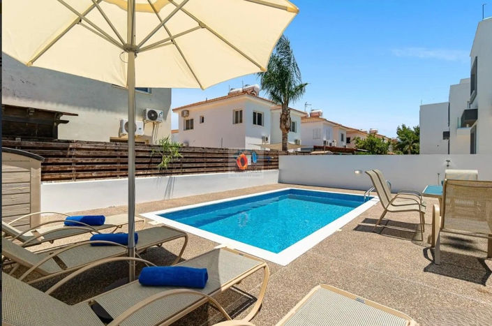 Image No.2-Villa de 3 chambres à vendre à Protaras