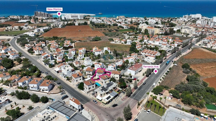 Image No.1-3 Bed Villa for sale