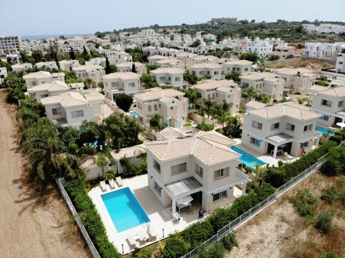 Image No.1-3 Bed Villa for sale