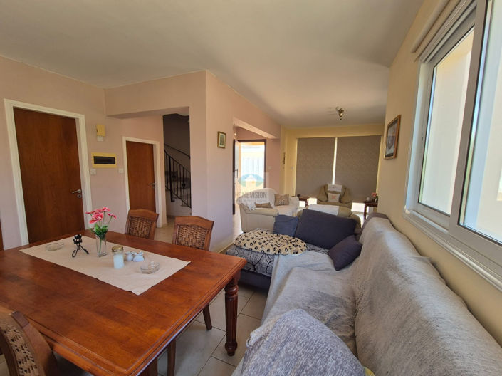 Image No.8-3 Bed Villa for sale