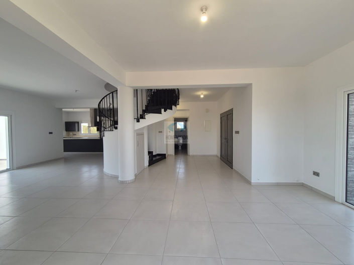 Image No.11-3 Bed Villa for sale