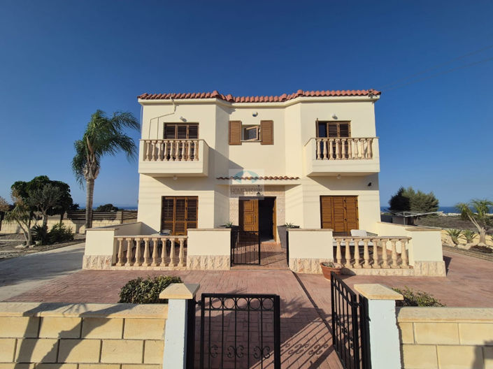 Image No.1-4 Bed Villa for sale
