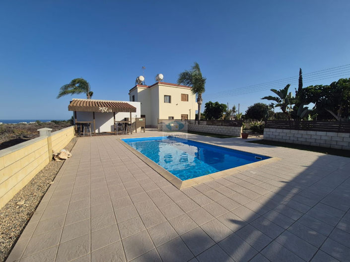 Image No.20-Villa de 4 chambres à vendre à Protaras