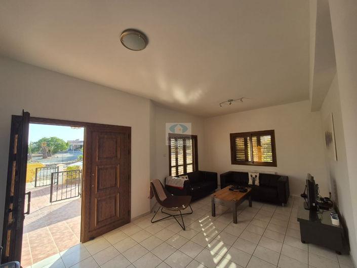 Image No.3-Villa de 4 chambres à vendre à Protaras