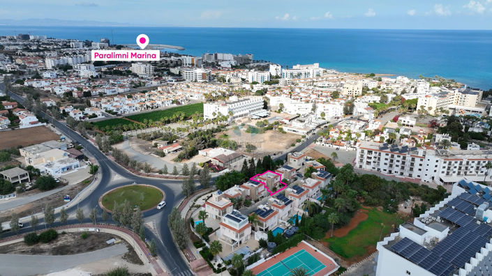 Image No.1-3 Bed Villa for sale