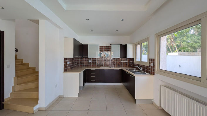 Image No.10-3 Bed Villa for sale