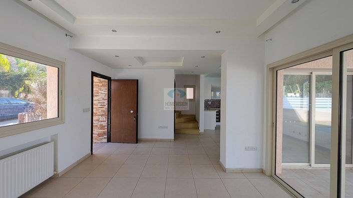 Image No.7-3 Bed Villa for sale