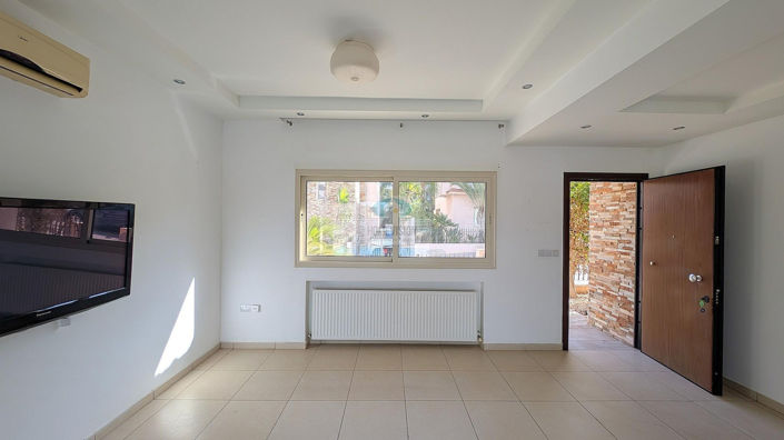 Image No.9-3 Bed Villa for sale