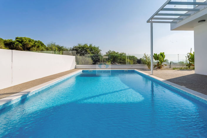 Image No.10-3 Bed Villa for sale