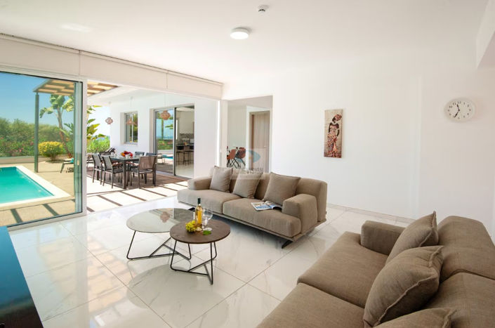 Image No.2-3 Bed Villa for sale