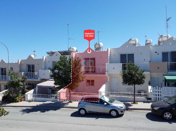 Image No.2-2 Bed Townhouse for sale