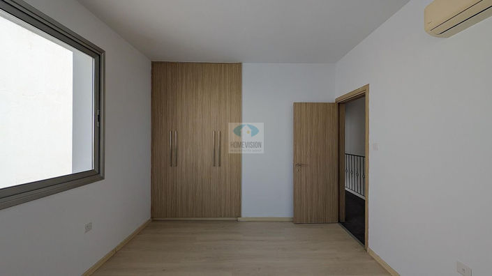 Image No.12-3 Bed Villa for sale