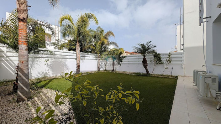 Image No.20-3 Bed Villa for sale