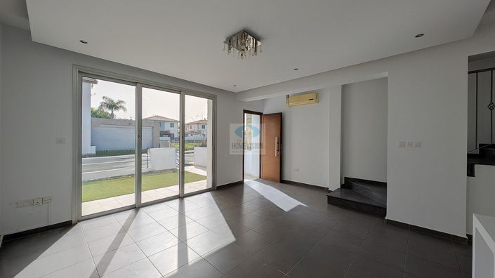 Image No.6-3 Bed Villa for sale