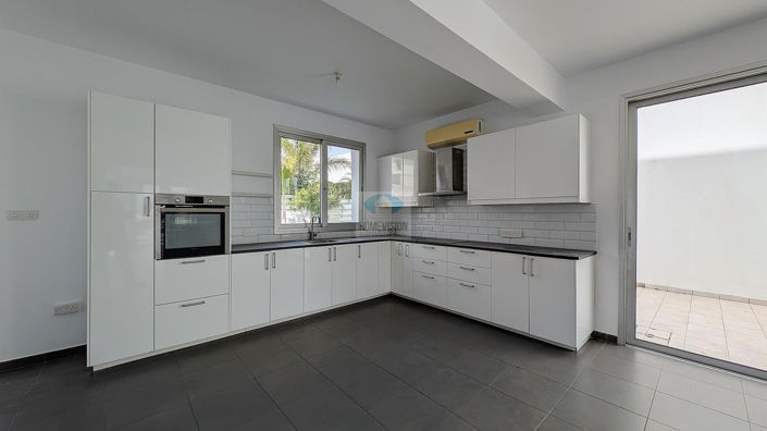 Image No.8-3 Bed Villa for sale