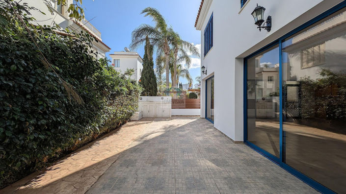 Image No.24-3 Bed Villa for sale