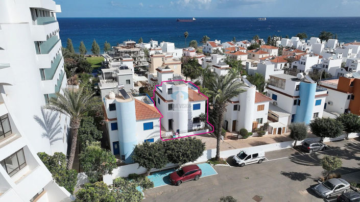 Image No.3-3 Bed Villa for sale