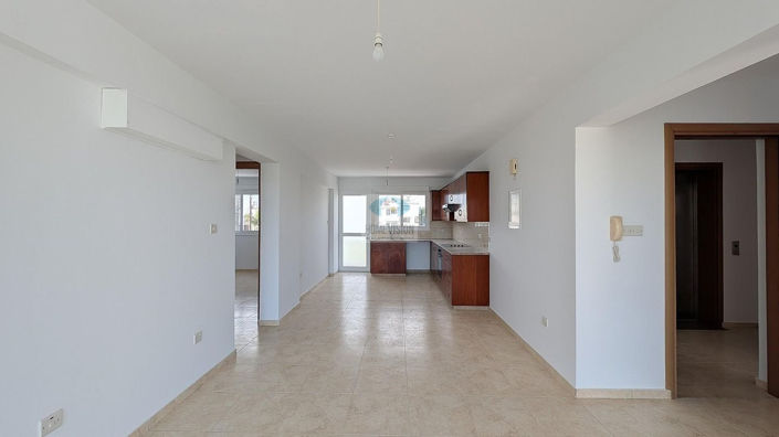 Image No.16-Commercial à vendre à Kiti