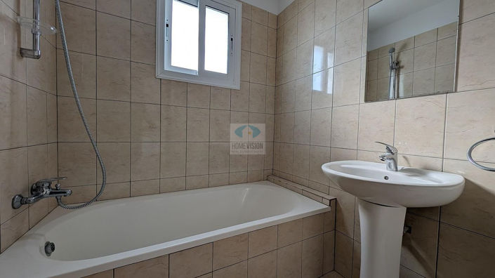 Image No.20-Commercial à vendre à Kiti