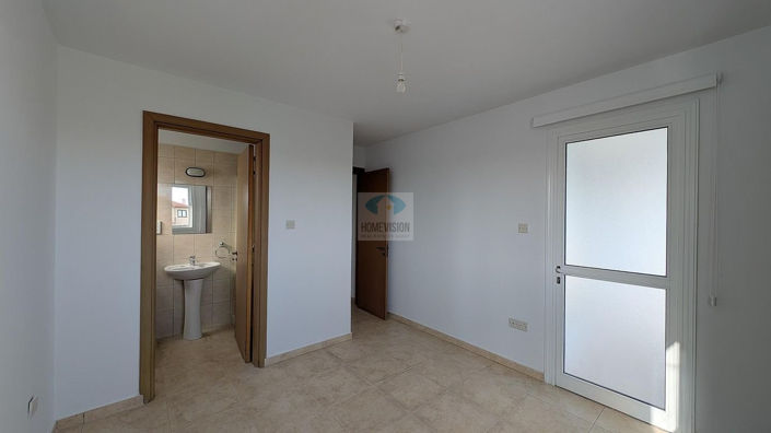 Image No.22-Commercial à vendre à Kiti