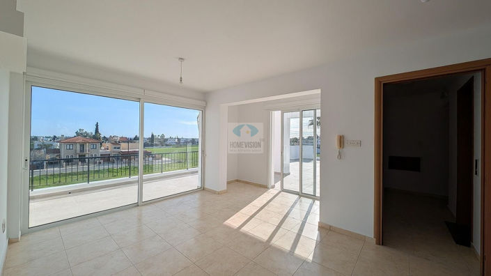 Image No.34-Commercial à vendre à Kiti