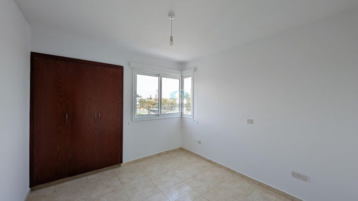 Image No.40-Commercial à vendre à Kiti