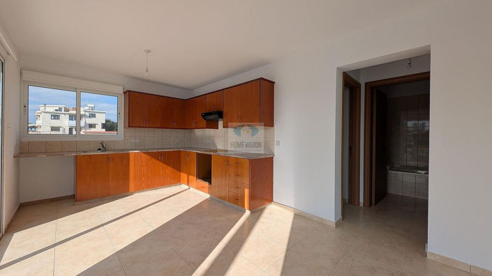 Image No.6-Commercial à vendre à Kiti