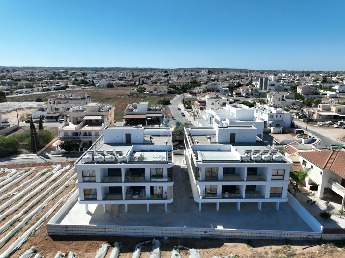 Image No.9-2 Bed Apartment for sale