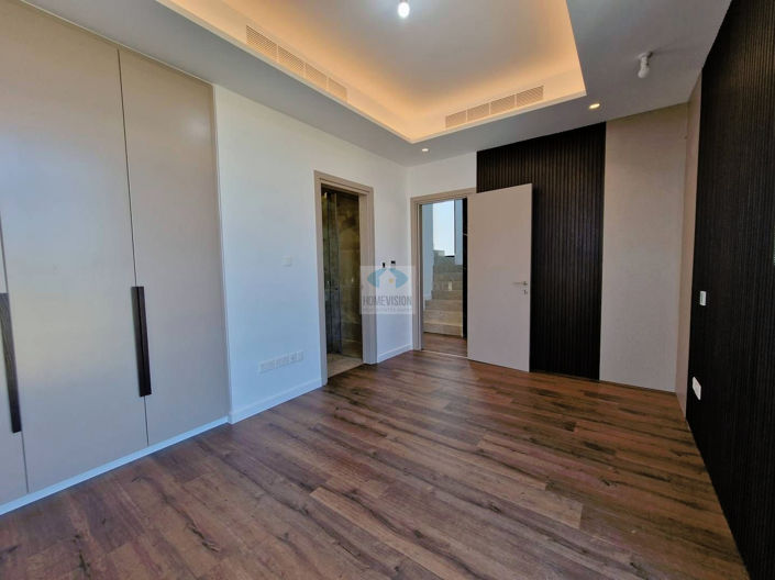 Image No.16-4 Bed Villa for sale