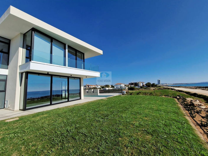 Image No.3-4 Bed Villa for sale