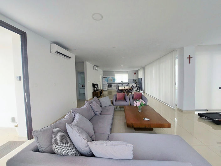 Image No.3-4 Bed Villa for sale