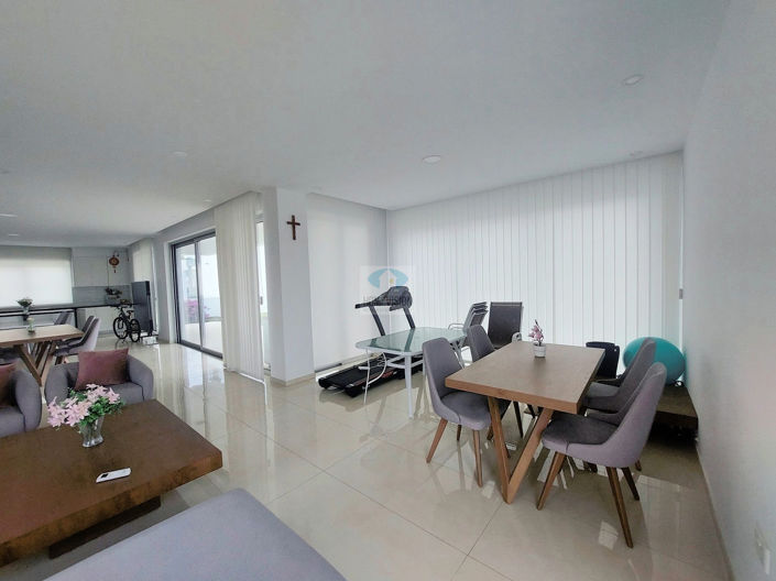 Image No.4-4 Bed Villa for sale