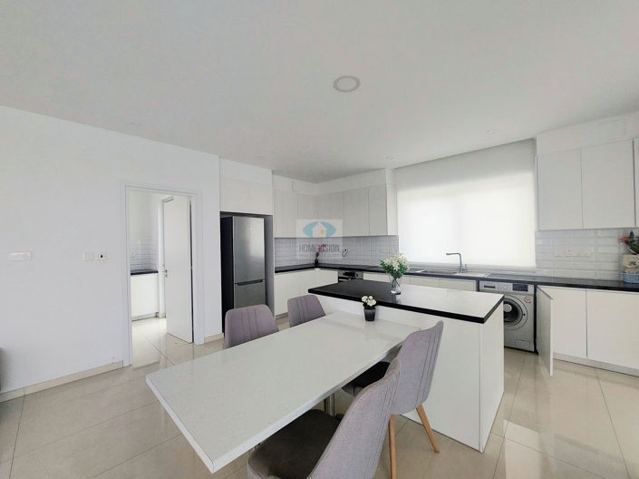 Image No.5-4 Bed Villa for sale