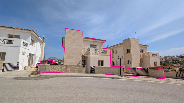 Image No.25-3 Bed Villa for sale